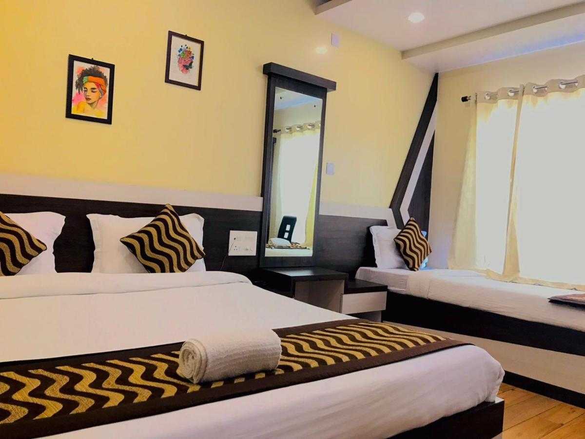 Hotel Island Park Residency - Photo 1