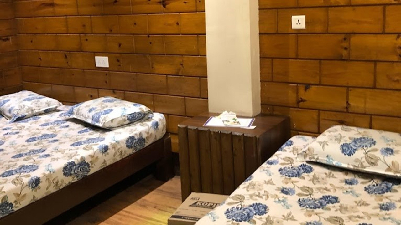 Hotel Blue Pine - Photo 3