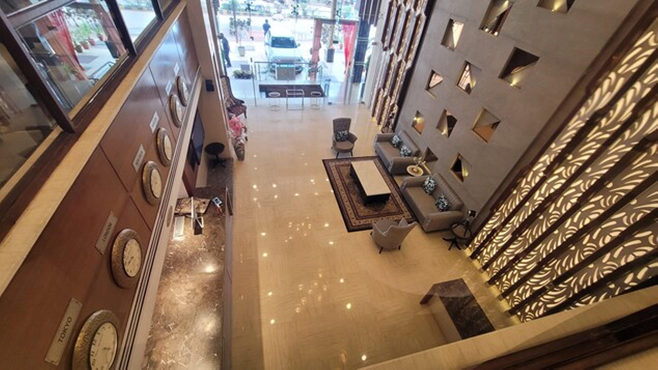 Hotel Simran International - Photo 3